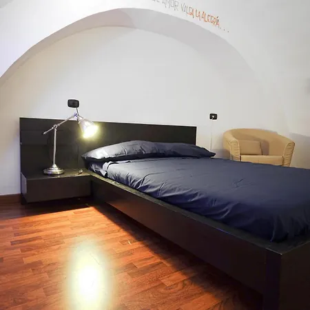 דירה Hostmate - - Via Trento בארי