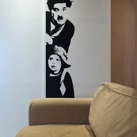 Hostmate - - Via Trento בארי