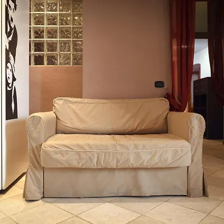 Hostmate - - Via Trento *